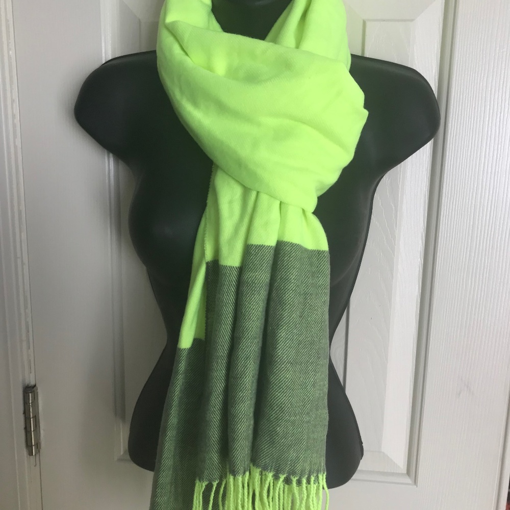 GAP Double Sided Soft Wrap/Scarf